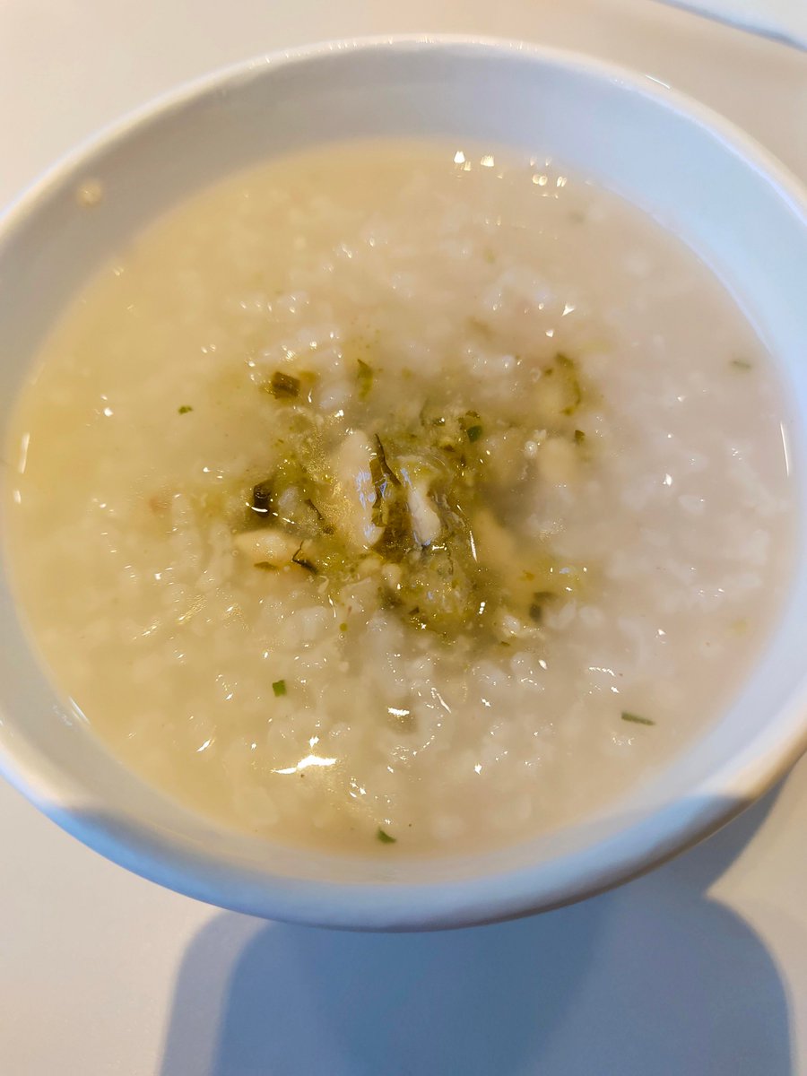 robe5rtron0ald5's tweet photo. [Bite into warm homemade congee on a rainy day—comfort in every spoonful!]， https://t.co/vw0eu38nEV