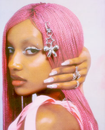 porcelinetalks's tweet photo. Canelle Feragu's Cinna Doll jewellery collaboration with en route, 2023. https://t.co/EbzSacNucp