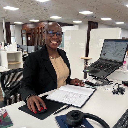 CeceMaloka2's tweet photo. Nouvelle semaine, nouvelle aventure, nouvelle occasion d’apprendre à vos côtés. 

Merci pour votre encadrement et pour les vocations que vous semez. 

À la maman des Amazones @annytenga, la semeuse de vocations. https://t.co/eo7KP245TV