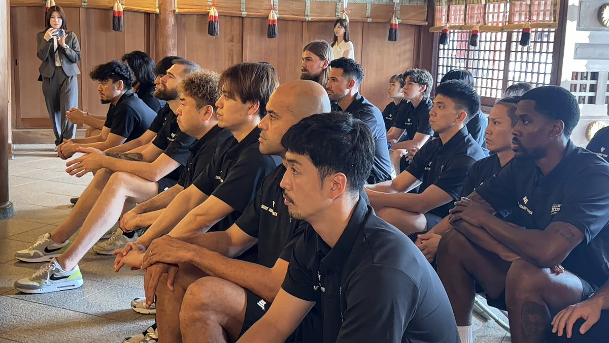 orangevikings's tweet photo. ◤必勝祈願実施のお知らせ◢

本日、伊豫豆比古命神社（椿神社）にて、
「必勝祈願」を執り行いました！⛩️

新シーズンを戦い抜く覚悟を
新たにいたしました🔥🔥

まもなく開幕するシーズン！
今シーズンも愛媛オレンジバイキングスへの
熱いご声援をよろしくお願いいたします！🍊

#愛媛オレンジバイキングス
#バイクス
#もっと沸く