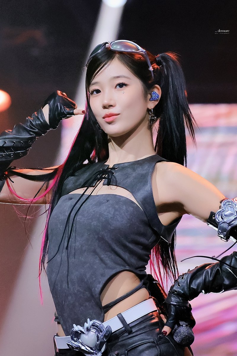 LE_SSERAFIM_fc_'s tweet photo. 260913 | BLIZZCON DAY 2

#르세라핌 #LE_SSERAFIM 
#카즈하 #KAZUHA #カズハ https://t.co/QoPHRvOvSU
