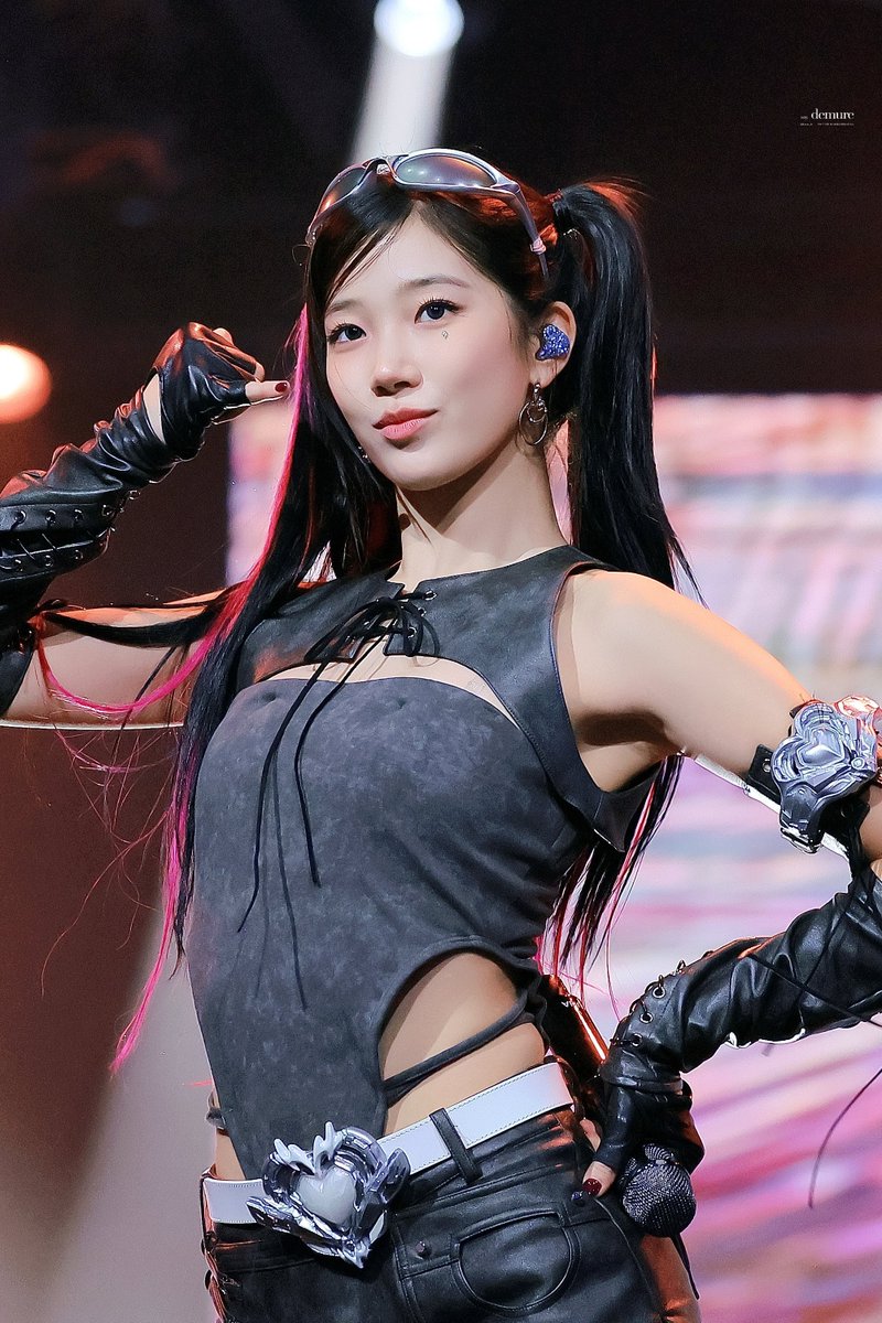 LE_SSERAFIM_fc_'s tweet photo. 260913 | BLIZZCON DAY 2

#르세라핌 #LE_SSERAFIM 
#카즈하 #KAZUHA #カズハ https://t.co/QoPHRvOvSU