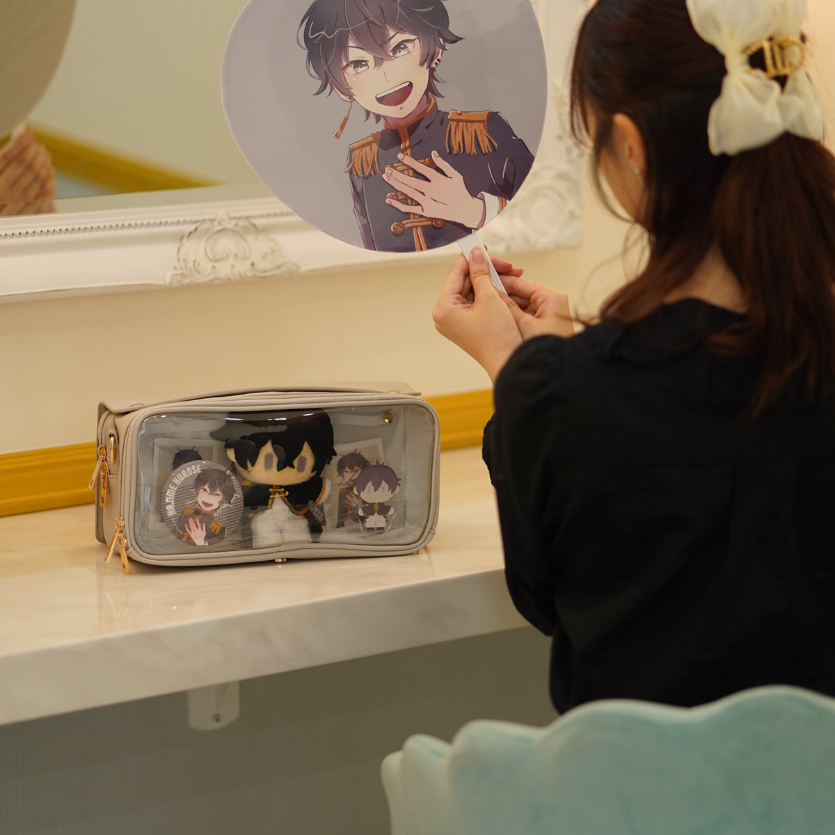 OSHiiRE_info's tweet photo. 💙OSHiiRE公式通販サイトOPEN記念💙
【ぬいぐるみバッグ 29×14cmサイズ】 
　プレゼントキャンペーン開催中！

🎈POINT
・10cmサイズのぬいぐるみが4体入る
・隠せるフラップ付き
・ぬいぐるみを自立させれる台座付き
・背面に便利な収納ポケット

詳しくは引用元をご確認ください💝 https://t.co/gY5PuqWdPy