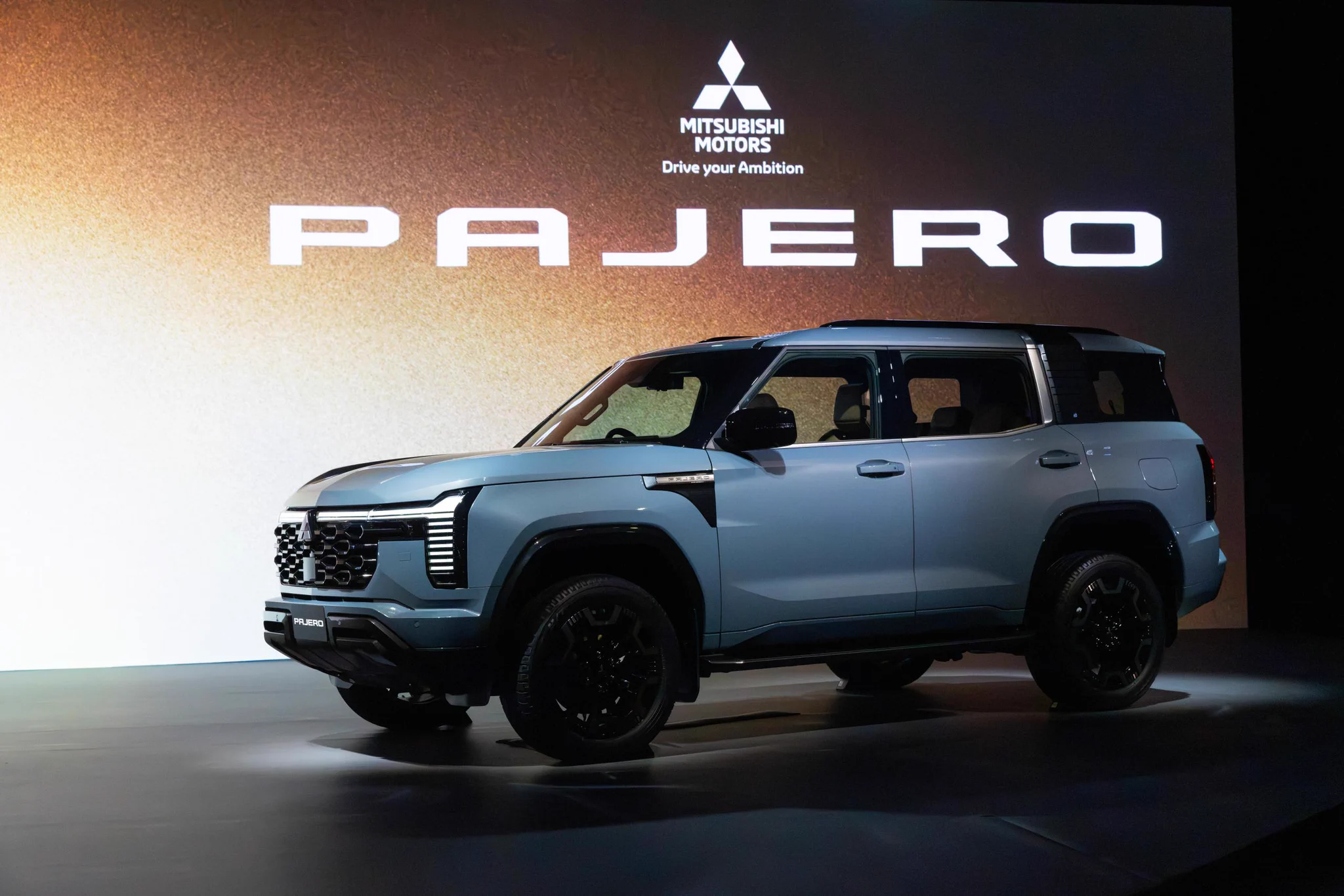 三菱自動車工業株式会社 on X: 