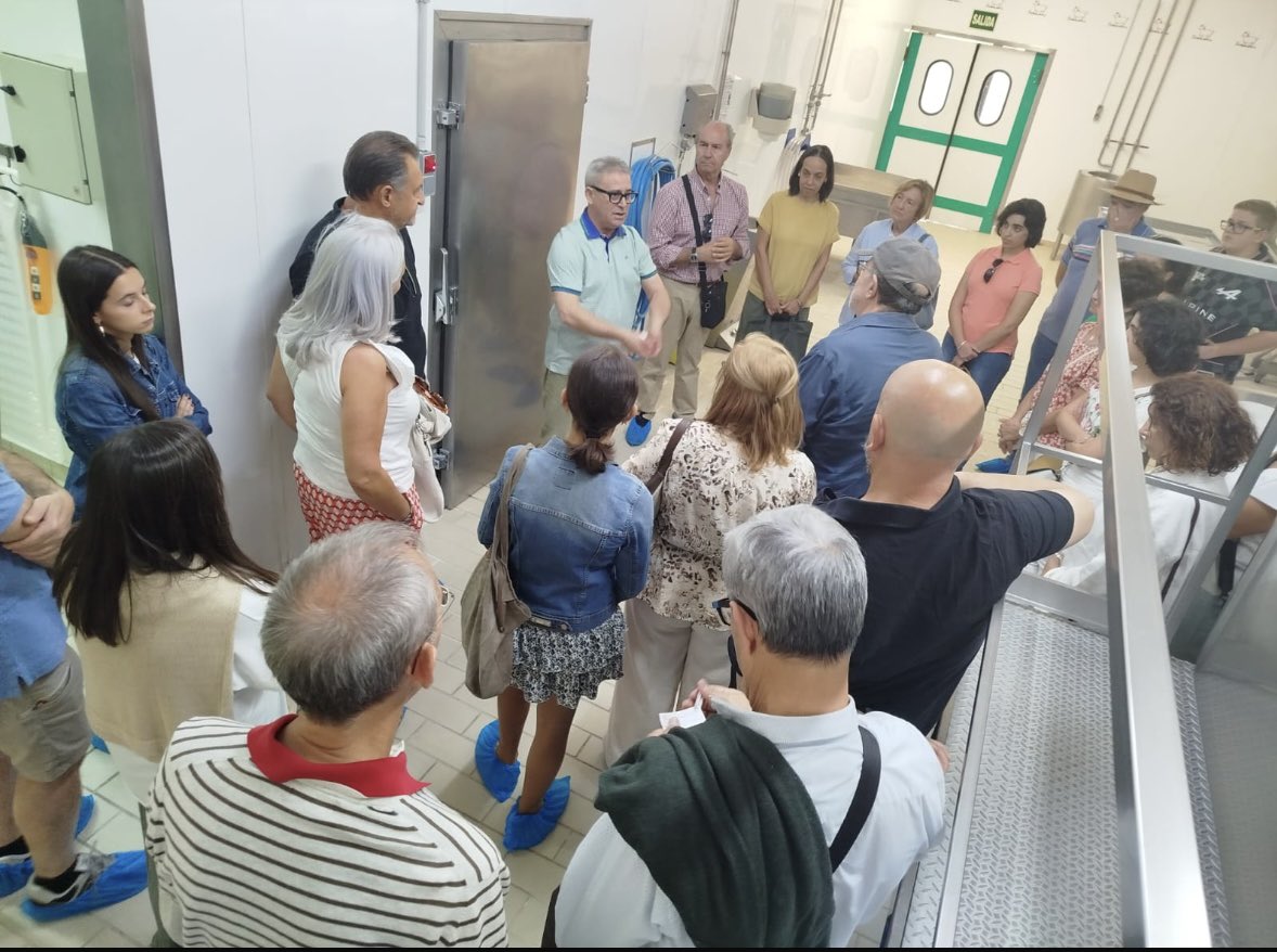 urcacyl's tweet photo. Con gran interés de los participantes, el pasado sábado celebramos una nueva jornada de puertas abiertas, en este caso en la quesería artesanal de la Cooperativa Agrovipas https://t.co/gxxYBVjrsc