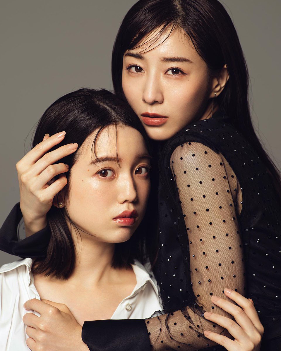 mediumille's tweet photo. 인지도 뺏어서 지엘드 공무원 시킬 조합 한 트럭인데 절대정의 같은 광의의 백합으로 데뷔한 역사를 잊지마(아나 시절 미남데스네 같은 건 싸물기로 합니다) https://t.co/XrlCc9H3gf