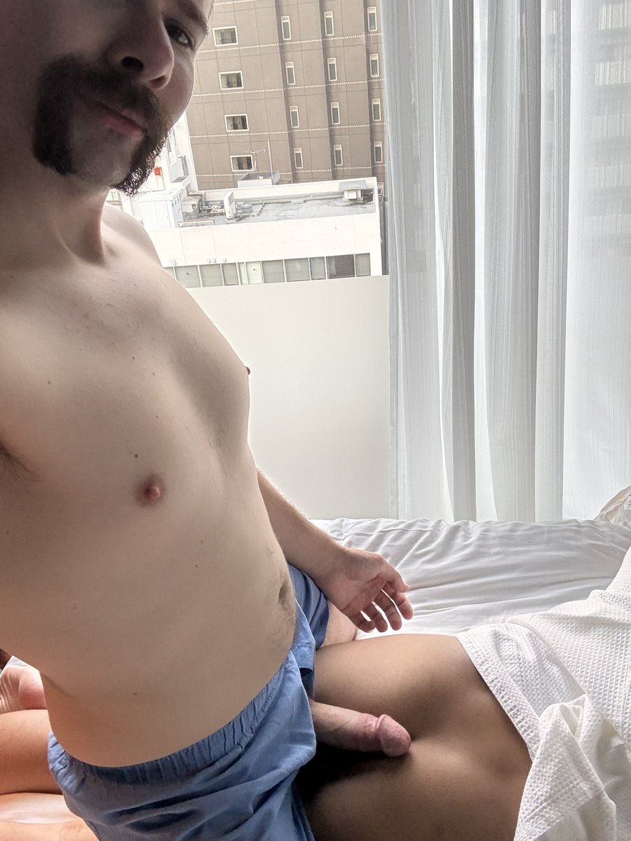 KeenOnStream's tweet photo. Hotel window wide open. Face down ass up while I spit on his hole and work it open.
#GaySex #SpitPlay #HolePrep #HotelHookup #GayNSFW https://t.co/yvFVtU872f