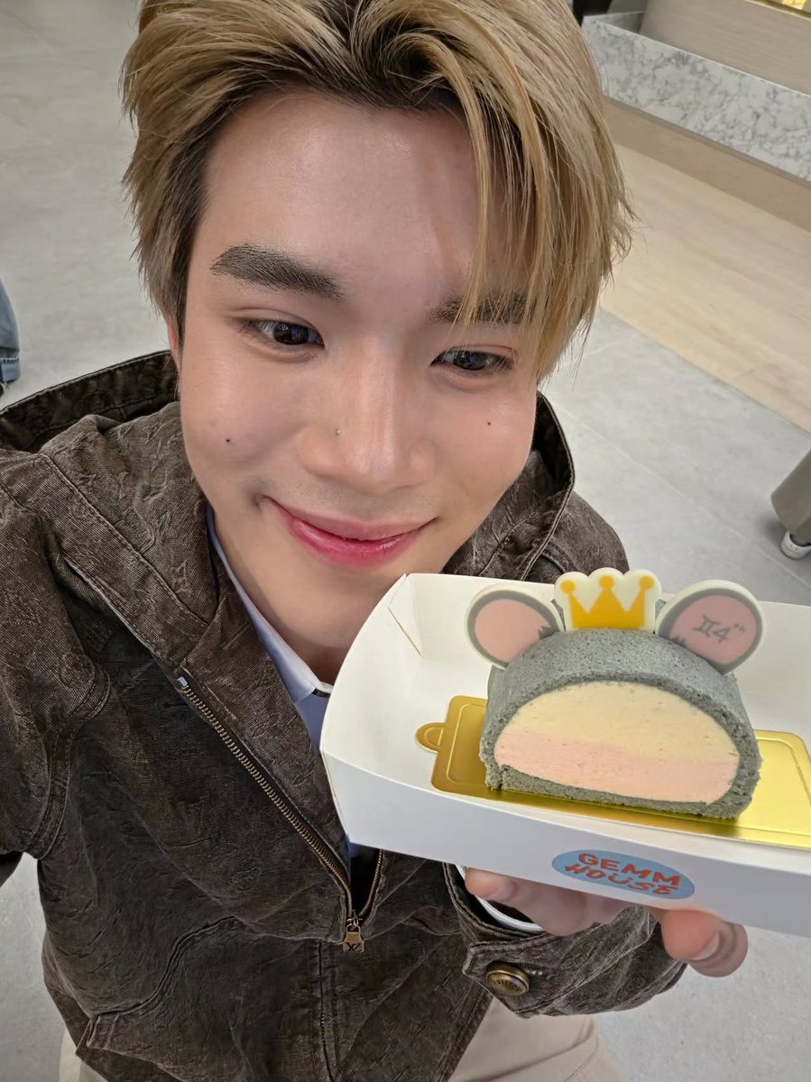 pitchoar's tweet photo. หูลูกอร่อยมั้ย

#GeminiFourth #เจมีไนน์โฟร์ท 
#Gemini_NT #Fourthnattawat https://t.co/ubguevZ33O