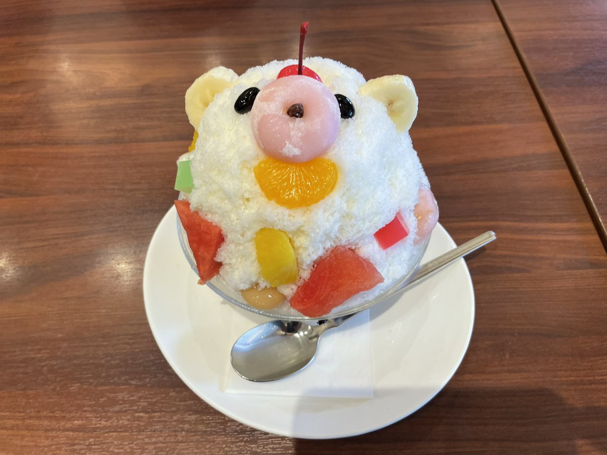 kimipon2012's tweet photo. そして山形屋さん（鹿児島の百貨店）🏬にて

しろくまを食してきました💕

美味しかったです〜 https://t.co/nvDT4atRgg