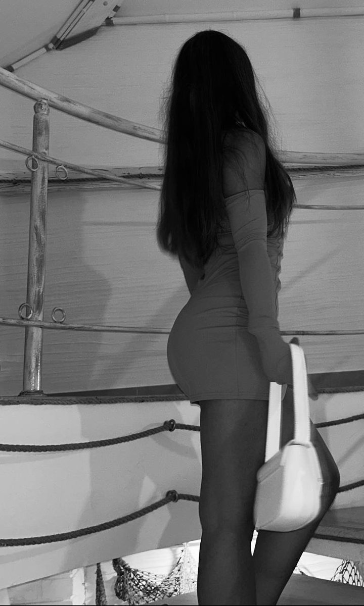 lerchikchilli's tweet photo. Тут возник один важный вопрос… 🤔
Front or back? 👀🍒🍑

#хтивка #хтивийпонеділок #сексімандей #sexymonday https://t.co/h15RQtd7ch