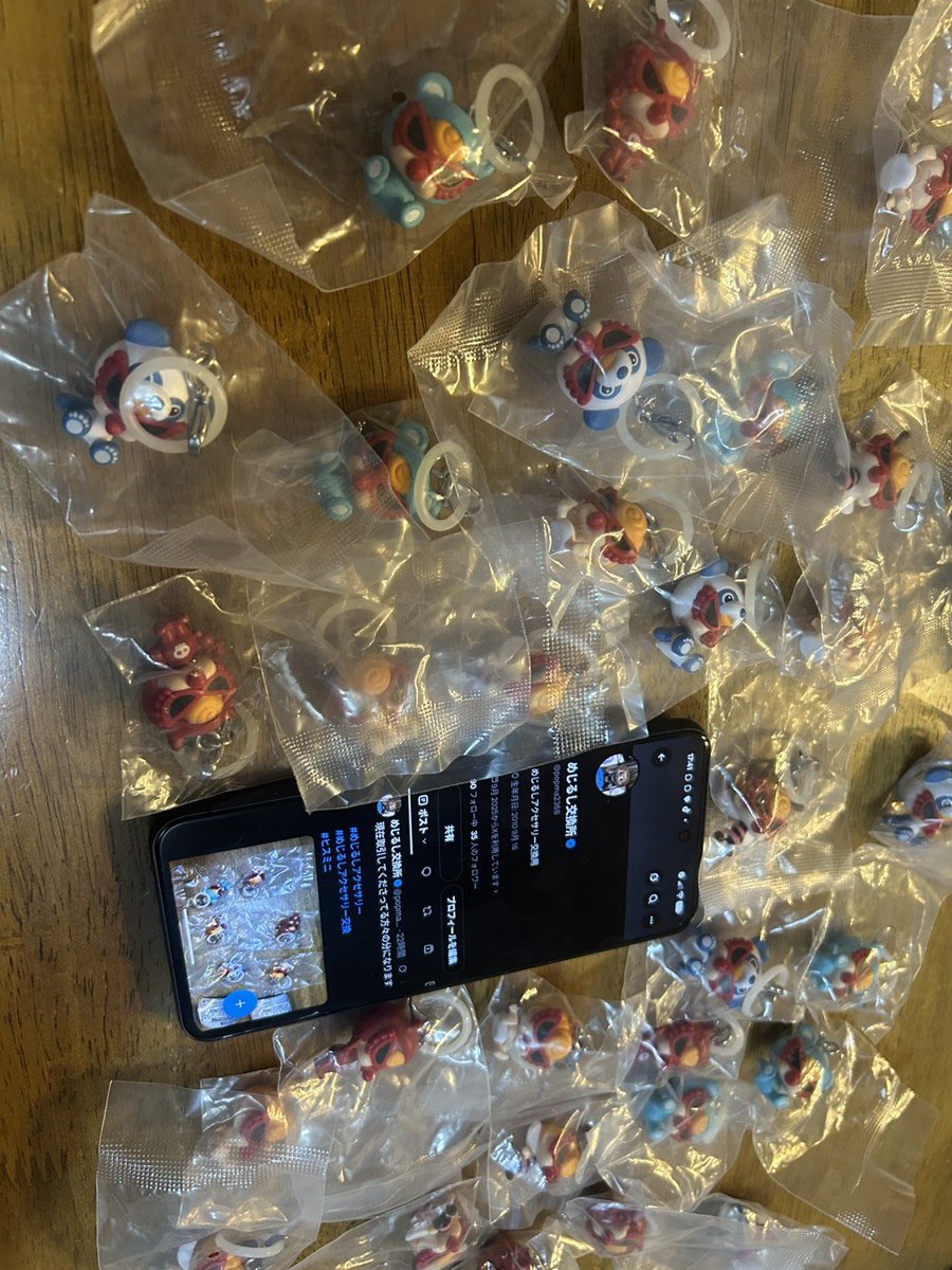 popma2368's tweet photo. 【めじるしアクセサリー交換】
再開しました！
ヒスミニ手元にあります

譲
欲しいめじるしアクセサリーなんでも1個

求
ポケカ抽選

当選＋商品受け渡しでさらに＋2個お渡しします
商品代金はこちらで全額お支払いします。　

実際に会って取引できる方（都内)
都内無理、どうしても会えない方でも気になる方はご連絡ください！！

#めじるしアクセサリー
#めじるしアクセサリー交換
#ヒスミニ