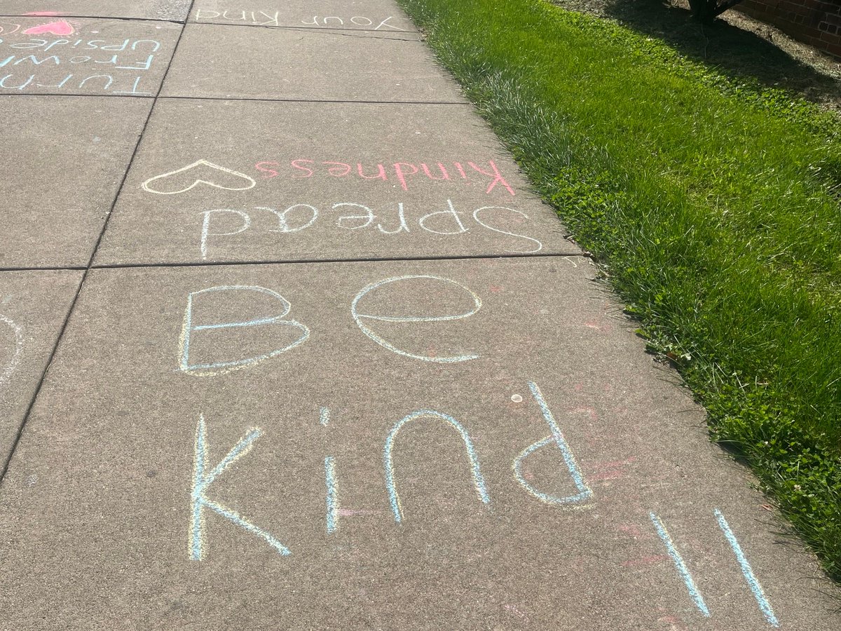 EHS_Hornets's tweet photo. Some inspirational messages from our students to start the week ￼ https://t.co/9IZ7fTZUUz