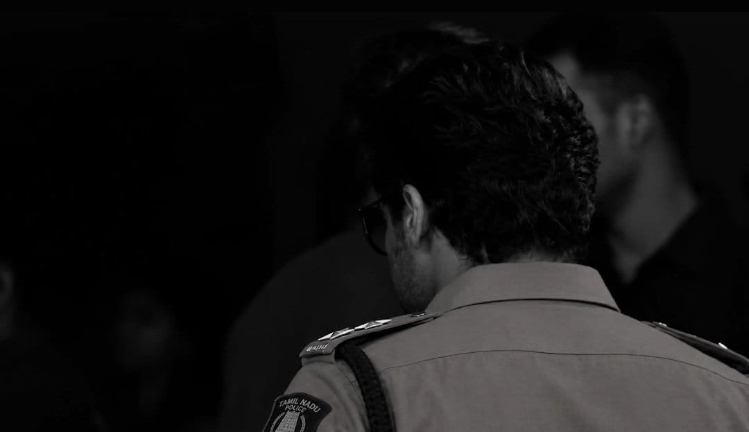 Vishnusuriyatcr's tweet photo. "2000-ത്തിനു ശേഷം ഇതുവരെ ആർക്കും സാധിക്കാത്ത ചരിത്രം... ഒരു വർഷത്തിൽ മൂന്ന് ബ്ലോക്ക്ബസ്റ്ററുകളുമായി ബോക്സ് ഓഫീസ് പിടിച്ചെടുക്കാൻ ദ വൺ സൂര്യ!"
Hope #Scene 🙏
@Suriya_offl
#Suriya #SuriyaFans #SingamGroup https://t.co/RCx1C4hUhh