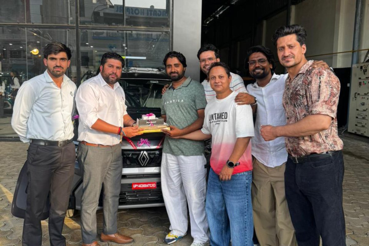 DesignerSalman's tweet photo. @RenaultIndia Is buying a Renault our mistake? After our review, the same salesman called our family member and made intimidating remarks. We fear for our family’s safety. Who will be responsible if anything happens? #Renault

Complaint Ref: 4-26602786
Please take urgent action. https://t.co/7GvO0qUJf7