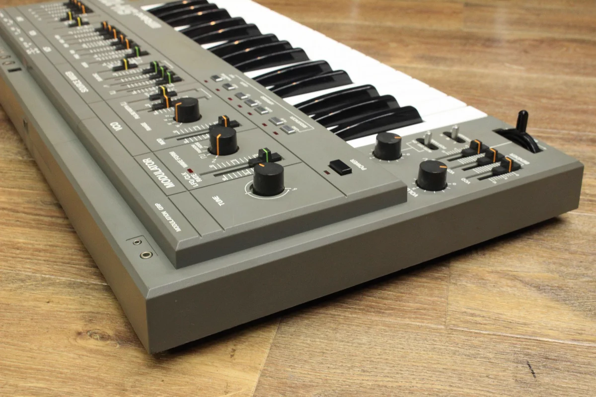 Roland SH-101 アナログシンセサイザー イシバシ楽器新宿店 on X: 