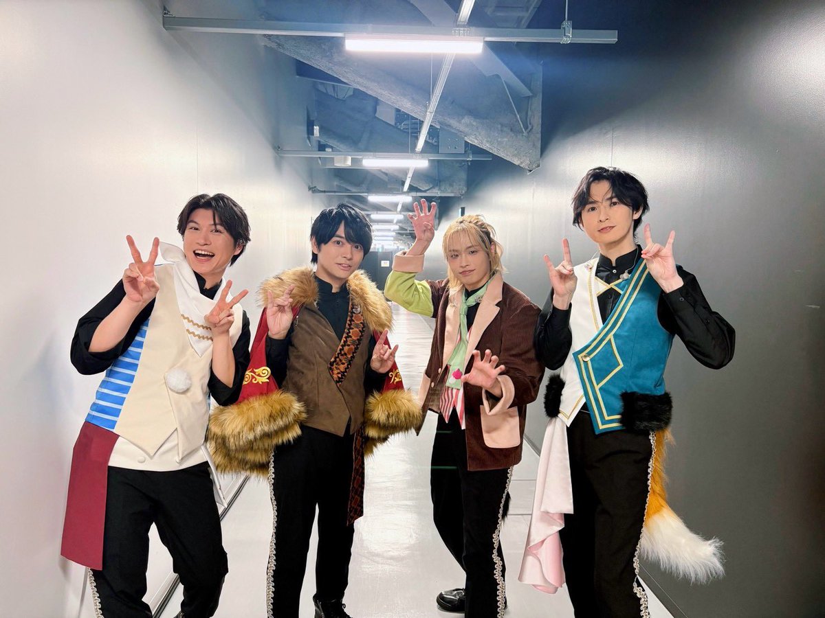 yano_0319's tweet photo. #SideM11th_day2
ご来場＆配信をご覧いただき、ありがとうございました！
大好きな仲間たちと大好きな曲たちを、ミスを恐れず、心から楽しみながらパフォーマンスできました！
ほんとに楽しいライブだったー！！！
そして、新情報も盛りだくさん✨
皆様のプロデュースのおかげです。本当にありがとうございます！
次はプロミで会いましょう🐺🐏🐇
#SideMってかっこいい
#SideM