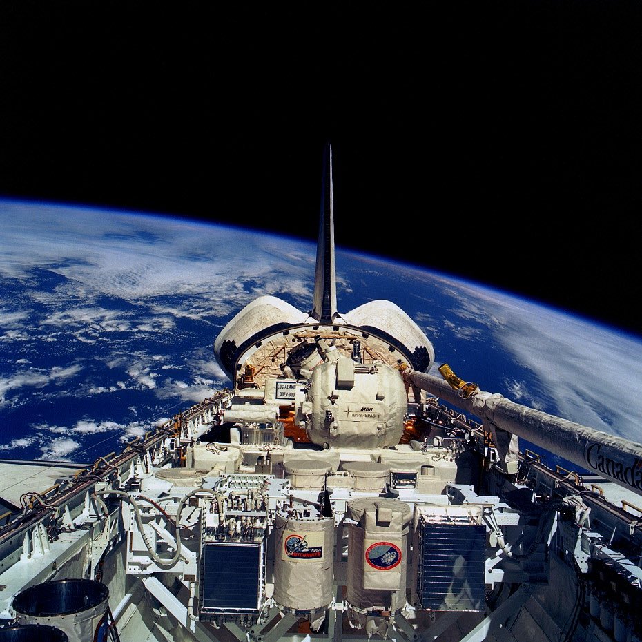 iriswbp's tweet photo. Sad cuz there isnt alot of good STP-1 photos sighhhh #STS39 https://t.co/VGZebJKrG3