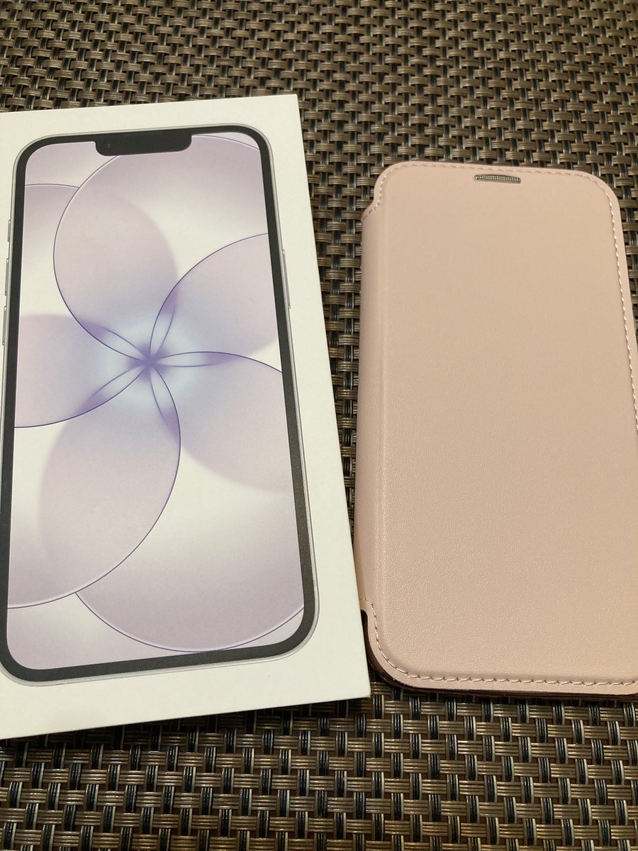 CosmicAngel0115's tweet photo. 長年使ったiPhoneを買い替えました😆設定やデータの移行がこんなにも簡単とはビックリ。随分と賢くなったもんだねぇ✨ https://t.co/rlJD4OwhXm