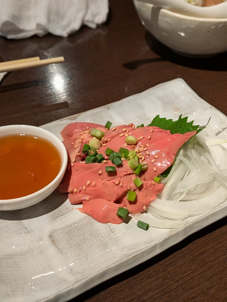 kazenoakashi's tweet photo. 二重螺旋アフタースタジオグルメ。
『レバ刺し』
またの名をビール泥棒。たまらん。
二重螺旋「旅鴉」Spotify🎧️👇️
https://t.co/mHWb6opJTy
#二重螺旋 #レバ刺し #バンド飯 #居酒屋飯 #spotify https://t.co/1sySLFl1OU