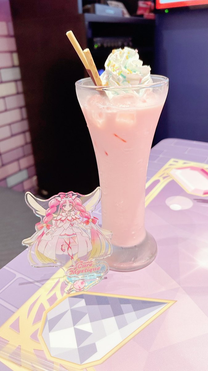 m2kur8agh28's tweet photo. プリキュアラウンドワンコラボ第2弾行ってきました〜,,>᎑<,,

コラボルーム可愛すぎてやばかった〜🥹💕 https://t.co/Hu1ddnxOE9