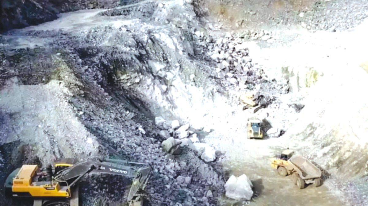 BMachy2's tweet photo. Zimbabwe must earn more from its minerals than the value of extraction alone.The planned US$300 million lithium concentrator at Sandawana signals a decisive shift towards local processing, skills development, industrial jobs and participation in global value chains. #NDS2, https://t.co/Ja4LO555Ds