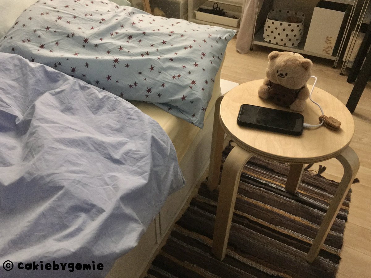 achubbybaby's tweet photo. #RT 추첨 세분께 빵고미 보조배터리 보내드려요!
🔗https://t.co/1fciFhcaTV
이 빵고미는요.. 보조배터리로도 키링으로도 사용할 수 있구요.. 작고 귀여운 초코칩 파우치랑 홀더도 너!!무 귀여워요ㅜ  ̫ ㅜ🤎
카카오톡 선��하기에서 단독으로 판매중이니 달려가세요🏃🏻‍♀️♡ https://t.co/OOFUoMusTH
