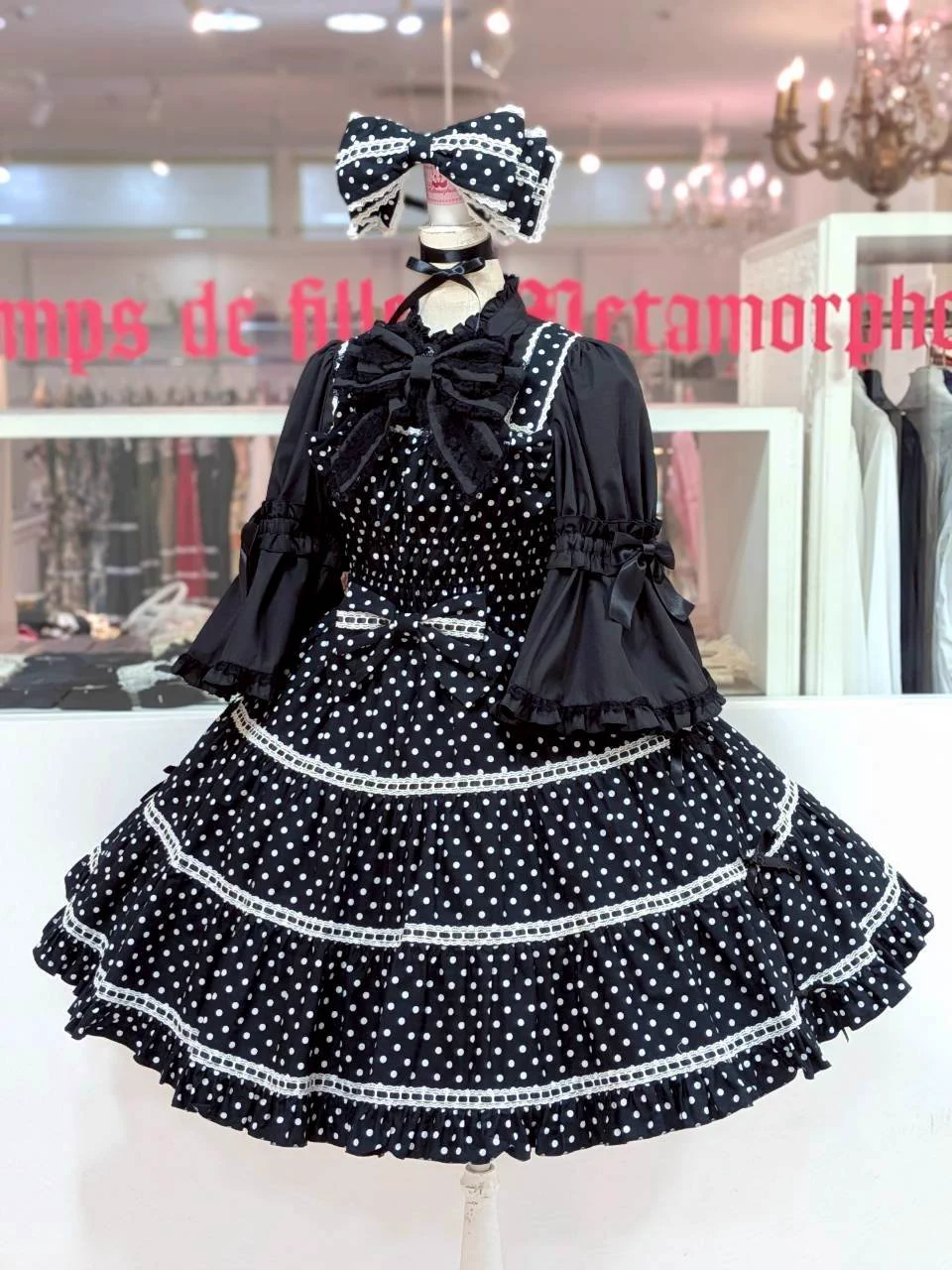 Metamorphose Official on X: 