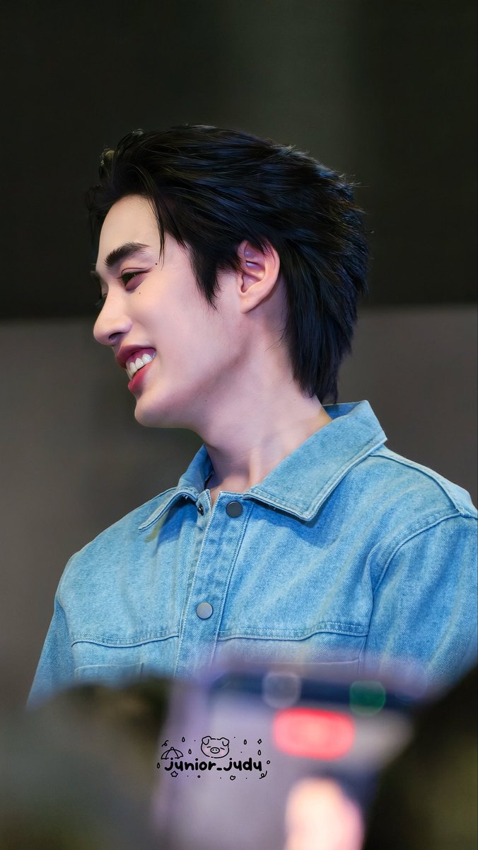 junior_foryou's tweet photo. ภาพที่ได้กับมุมที่อยู่ผมบอกเลยว่าเมื่อยยยยยยย แต่ให้อภัยได้เพราะหล่อ อิอิ555

#28thHBDTLE https://t.co/xLbOAk4gKG
