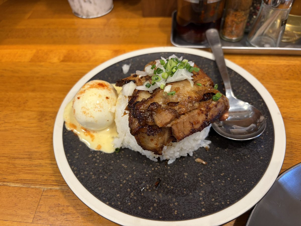 karinon01's tweet photo. @KulasanM ラーメンの付け合わせです、ご査収ください。 https://t.co/O2IXoBe18c