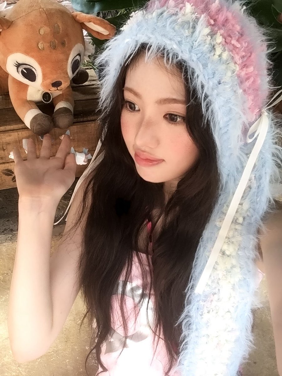 Ieeesui's tweet photo. 🦌۶ৎˎˊ˗ִֶָ𓂃 ࣪˖ ִֶ  my little 𝘩𝖺𝗽𝗽𝘆 𝗺𝗼𝗺𝗲𝗇t: unexpectedly running into my 𝑡𝑤𝑖𝑛! ⸝⸝ https://t.co/rIWWBsQmIP