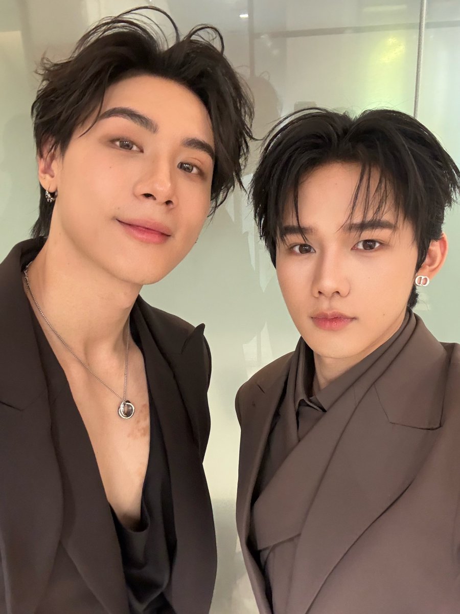 mii_iin_'s tweet photo. ดีใจจังเลย ได้เจอกับทุกคนวันนี้ ไว้งานหน้ามาเจอกันอีกนะครับ ร๊ากนะคับ มัมหมี

TOPTAPMINLEE x CITIZEN WATCH 

#CITIZENWatchTHxTOPTAPMINLEE https://t.co/PsGOlTrh1Y