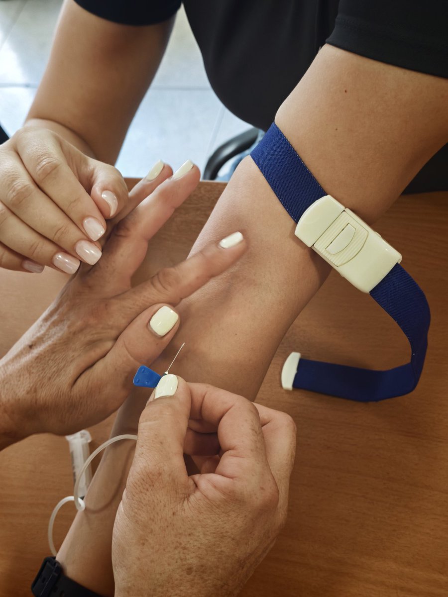 ReliveTraining's tweet photo. 💉 Φλεβοκέντηση &amp; Τεχνικές Προσπέλασης 8/9 

Η φλεβοκέντηση είναι μια διαδικασία που απαιτεί σωστή προετοιμασία, ανατομική γνώση και έναν συγκεκριμένο τρόπο σκέψης για την ασφαλή φλεβική προσπέλαση.

 #IVAccess #Nursing #NurseTraining #ClinicalSkills #HealthcareTraining https://t.co/V7uJcnOVBc
