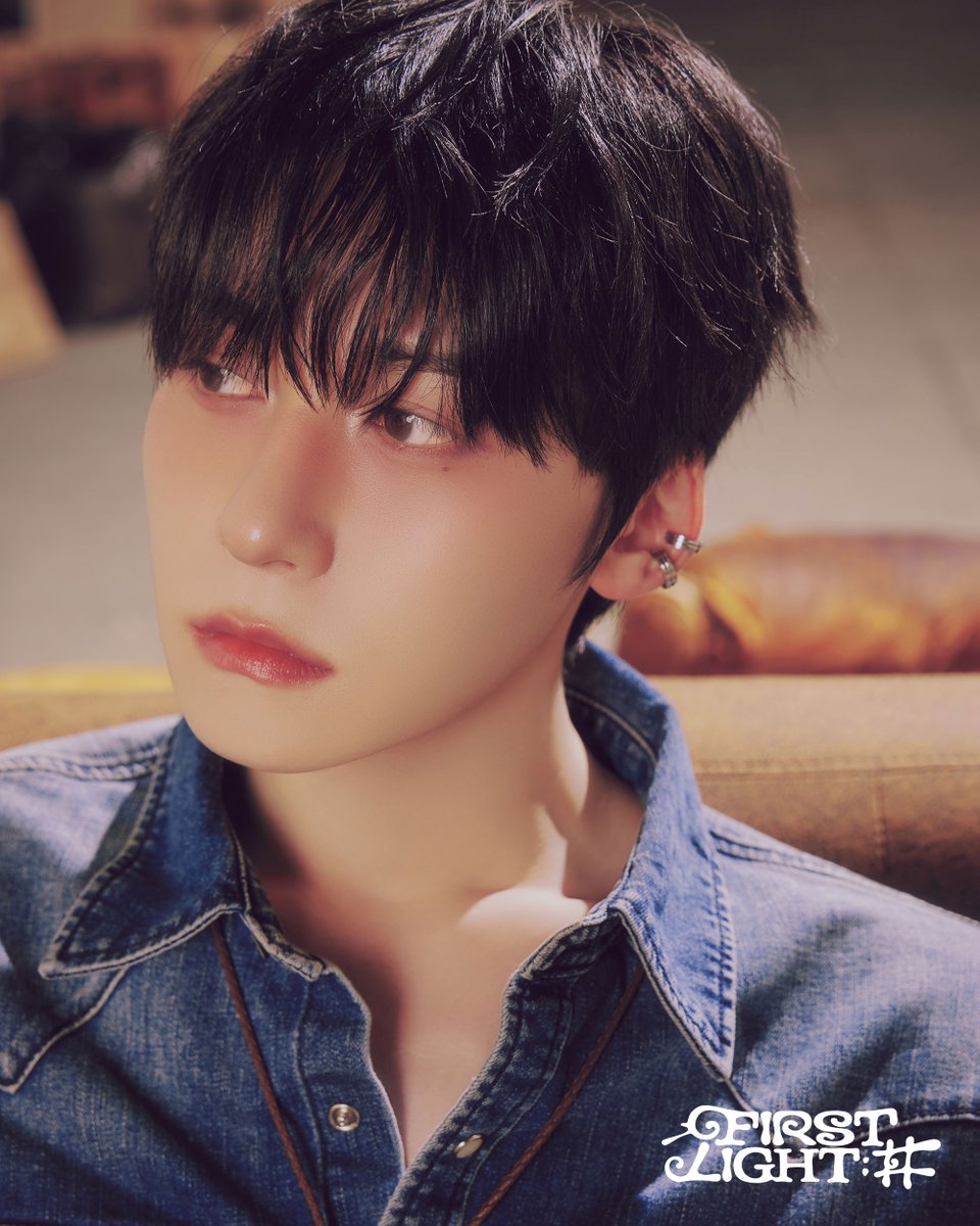 official_ONEUS's tweet photo. ONEUS 12TH EP [FIRST LIGHT : 井]

CONCEPT PHOTO FIRST LIGHT ver.
#건희 #KEONHEE

✨ 2026.09.23 6PM (KST)

#원어스 #ONEUS 
#FIRST_LIGHT_井 #눈을돌리지마 https://t.co/c3OpYQ0iAA