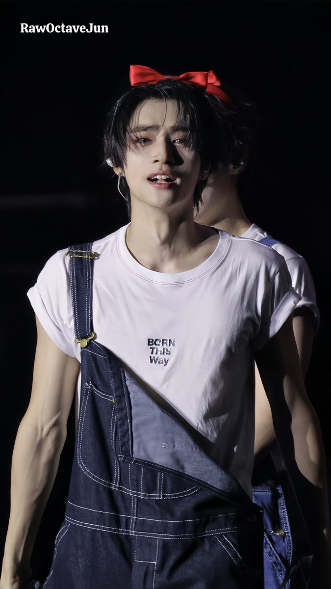 RawOctaveJun's tweet photo. 260913 D2
BORN THIS WAY
SEOUL

#肖俊 #XIAOJUN #WayV #威神V #BORNTHISWAY https://t.co/VPu7KbM9iK