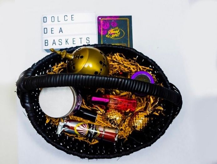 DolceDeaBaskets's tweet photo. The best gifts aren’t always the most expensive. That’s the heart behind every DolceDeaBasket. 🤎🎁

Who deserves a little appreciation this week? https://t.co/KAhZ1lRooh