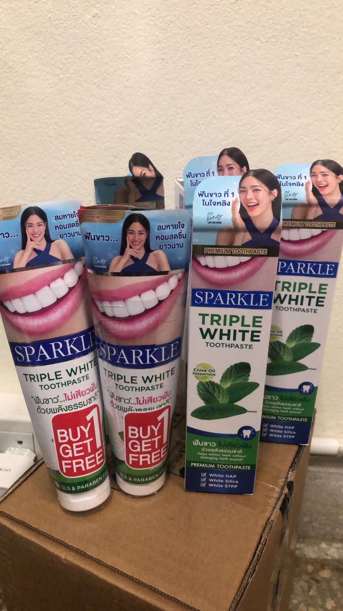 ElzaFroze's tweet photo. ตลอดไป #Linglingkwong‌ #sparkle #sparkletriplewhite #หลิงหลิง ที่บ้านอีกเป็นสิบ 🥲 https://t.co/BDfY2jd2CI
