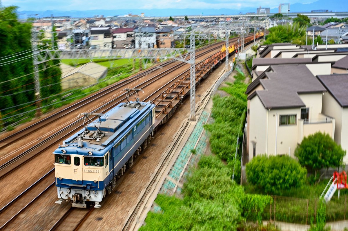 osdnnmrrr's tweet photo. 2026/09/13
工8389 新山口工臨
EF65 1133①+ロンチキ12B
なんか踏切でみんな撮ってたから便乗構図も https://t.co/Kcp9RMecT2