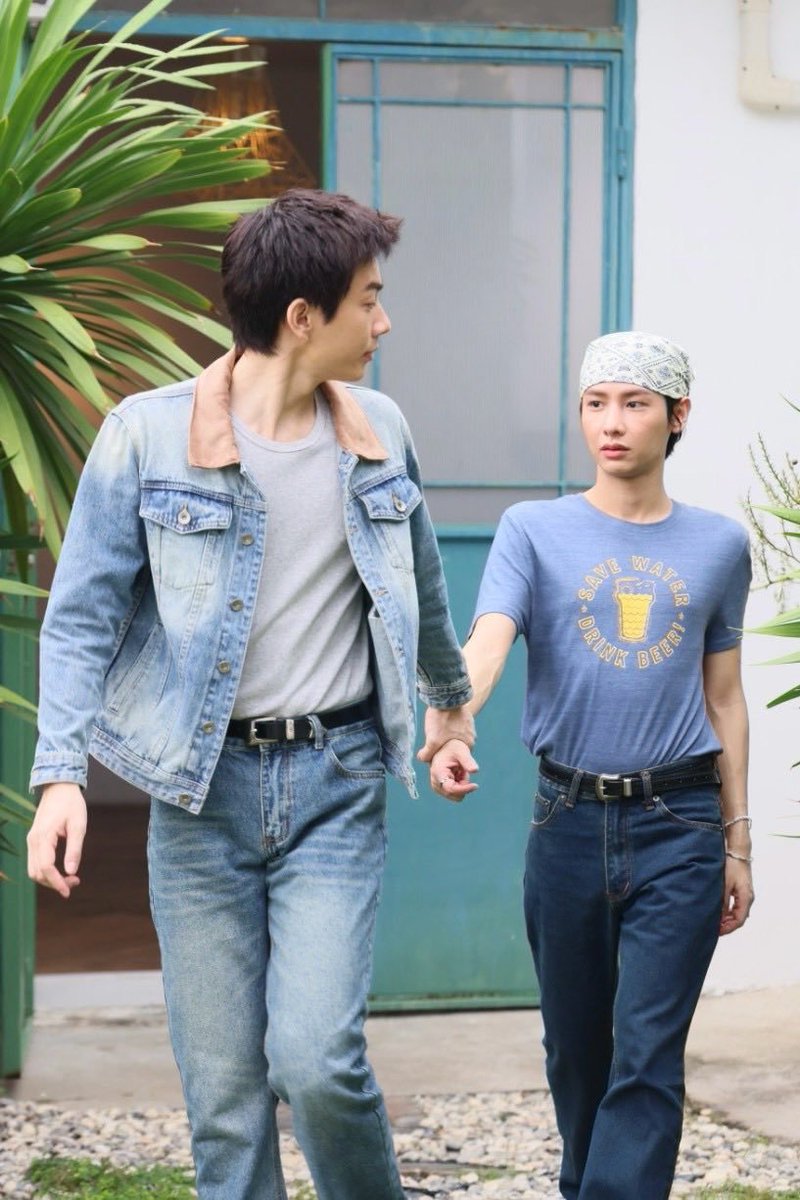 Apadij_Ad's tweet photo. น่าจะเป็นซีรีส์ที่ออฟกันมีซีนโรแมนติกเยอะที่สุดในรอบ10ปีแล้ว อยากเห็นอะไรแบบนี้มานานมากละ 🫠🥹💚✨️ https://t.co/Ha2HctZMM3