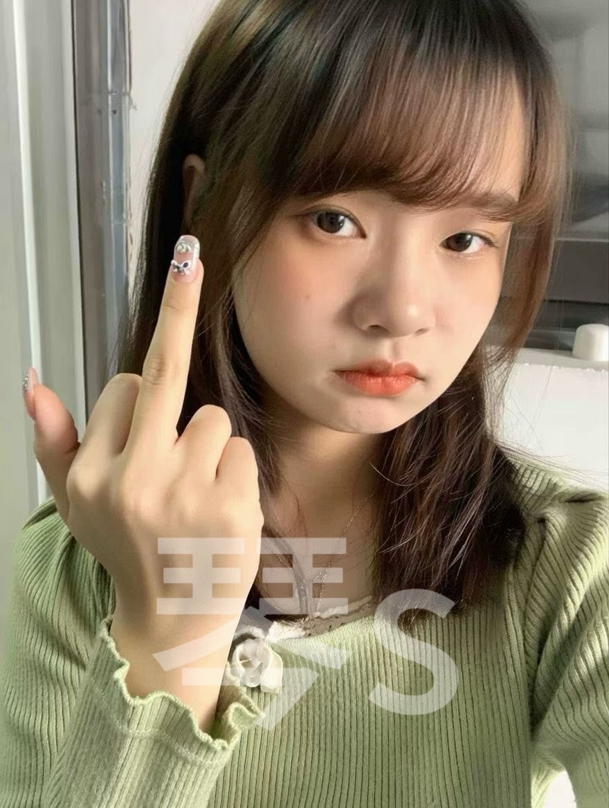 nwaudio58's tweet photo. 傻逼贱狗，盯着亲妈的中指跪下 https://t.co/XAJeDxS8eu
