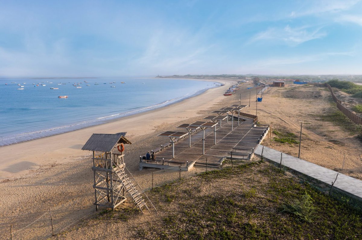 india_plus_'s tweet photo. Gujarat is quietly becoming India’s waterfront king. 🔥

📍 Shivrajpur Beachfront, Devbhumi Dwarka 🇮🇳

The transformation speaks for itself. https://t.co/3MdnI1TAiA