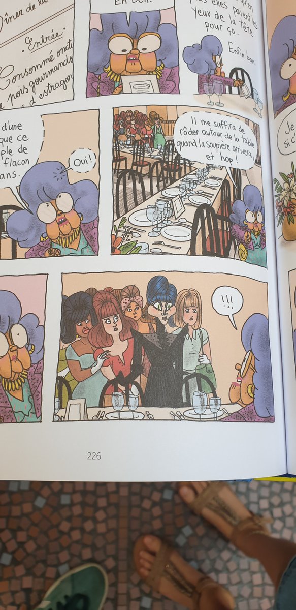 Y3hudin's tweet photo. @PenelopeB En me promenant dans les rayons de @librairiemollat aujourd'hui, la même petite fille (qui a maintenant bien grandi) est allé "investiguer" auprès du nouveau tirage de Sacrée Sorcière... La banane qu'elle a eu en voyant la modification sur la petite case ! 😊
Merci pour elle ! https://t.co/ZWwl6MJ3Lk