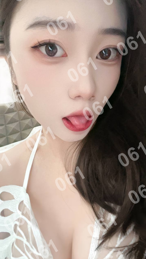 DjSHAUN11's tweet photo. 玉州区

💋恋爱通道💞：@donut2553（注意！失联看主页第一条帖子，选好妹子转发或者截图页面咨询客服）

#玉林

你有男朋友吗？没有的话想不想有一个，有的话要不要换一个，不换的话介意不介意多一个。 https://t.co/tdoGG0T65y