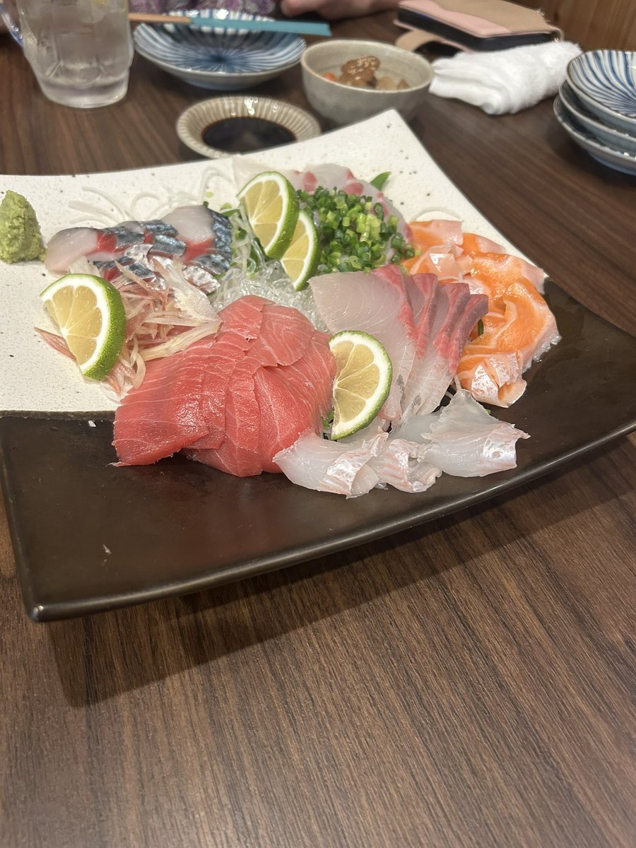 mahiroshikatti's tweet photo. 女子3人での飲み会で愚痴や人生経験の事や色々とお話ししてきました〜♪

気遣いなくお話しできるお友達がいて人間関係恵まれてるなって実感しております

色々相談事にも乗ってもらって色々ありがたいです( *˙ω˙*)و ｸﾞｯ!

女子とお話しする方が気が楽なんだよなぁ‥としみじみ https://t.co/odyOhfTWRi