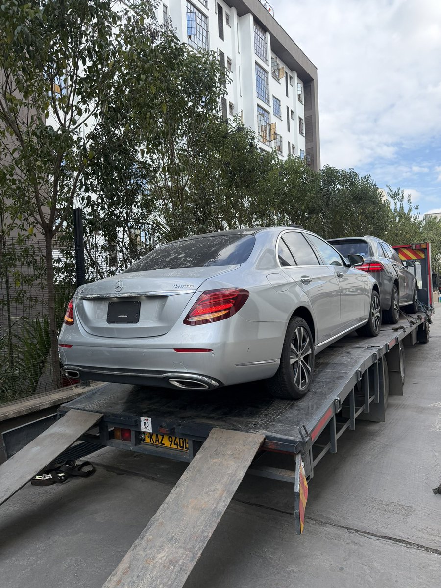 BenzlivingKe's tweet photo. Client import orders touching down. 

2020 E450
2019 GLC250

Two more Mercedes stories about to begin.

https://t.co/MprJz8Skcm https://t.co/W9uylXNdry