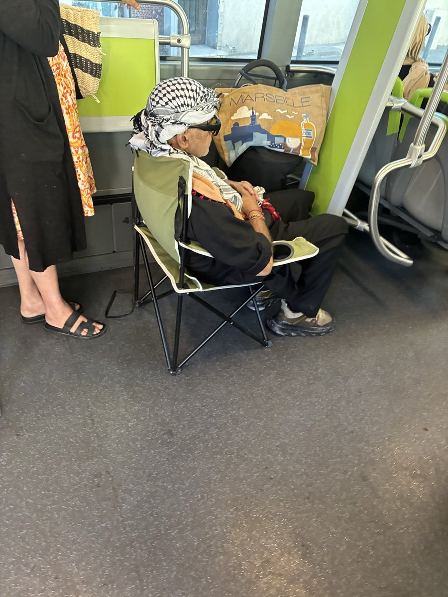 khaptadanslaloc's tweet photo. Pas de pilon cette fois ci mais il est quand même méchamment calé https://t.co/I5v3mh1Jdq