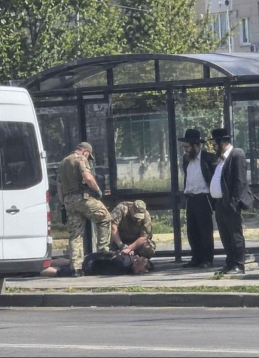 BranaPipovic's tweet photo. @NakedHedgie Ukraine in one photo https://t.co/kPDUW3o1x4
