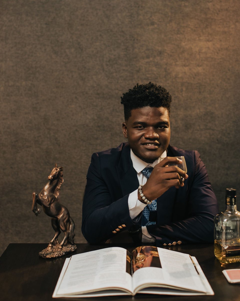 Gabriel_owoblow's tweet photo. Time has taught me that becoming is its own kind of arrival. So I’m not counting the years today, I’m counting the grace, the lessons, the quiet victories and every moment that brought me here.
Here’s to another beautiful chapter. 🥂
Happy birthday to me 🤭🎉 https://t.co/KC35AhQgNh