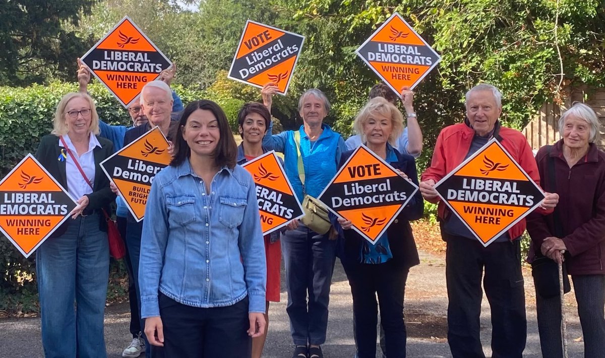 TRLibDems's tweet photo. We are delighted to announce that @sarahjolney1 MP has been reselected as the Liberal Democrat candidate for Richmond Park at the next General Election by the Richmond Park membership. https://t.co/8ucHWZjke9