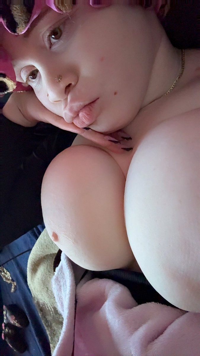 NaeBaedzit's tweet photo. Hi baby 😘 https://t.co/TYG58IyUfp