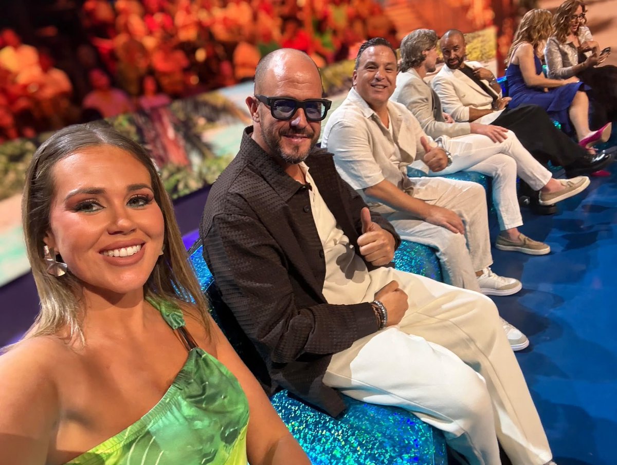 ertitocurro's tweet photo. Gala 2: 

mi mujer se metió en el choque entre Damián y Marta Peñate por DEFENDER a un compañero, y encima le sueltan lo del "protagonismo" 🙄 Ponerse del lado de quien lo necesita no es buscar cámara, es tener valores. 

#SVAllStars #SupervivientesAllStar2026 https://t.co/Gz1J30JQhw